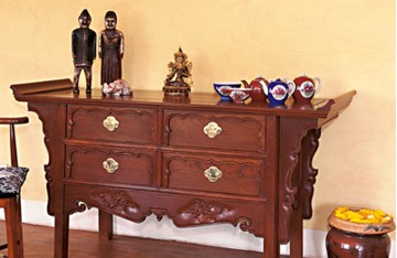 A Family of Ebonists: Fine Cabinet Makers